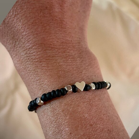 MOM Beaded Bracelets - Picture 7 of 8